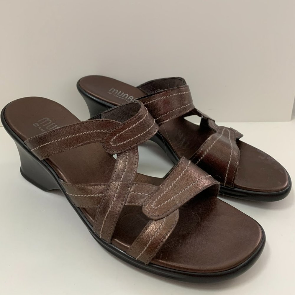 Munro Bronze Metallic Crisscross Strappy Sandal